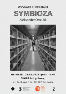 plakat przedstawiający czarno-białe ujęcie wnętrza ciniby